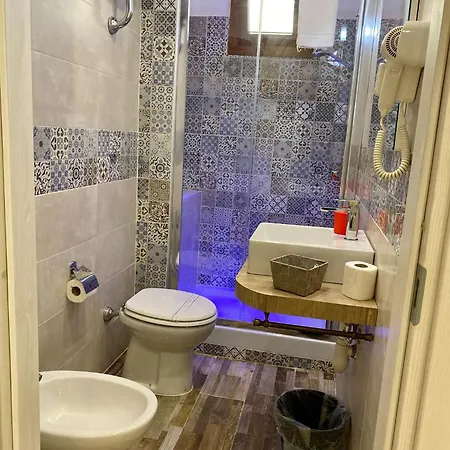 Апартаменты House Garden Неаполь